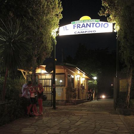 Il Frantoio Camping サン・バルトロメーオ・アル・マーレ エクステリア 写真