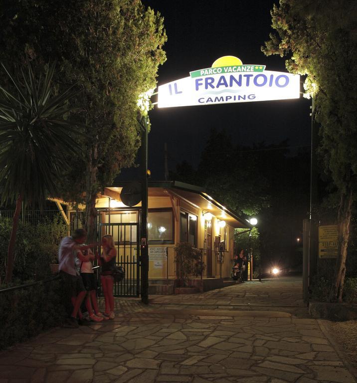 Il Frantoio Camping サン・バルトロメーオ・アル・マーレ エクステリア 写真